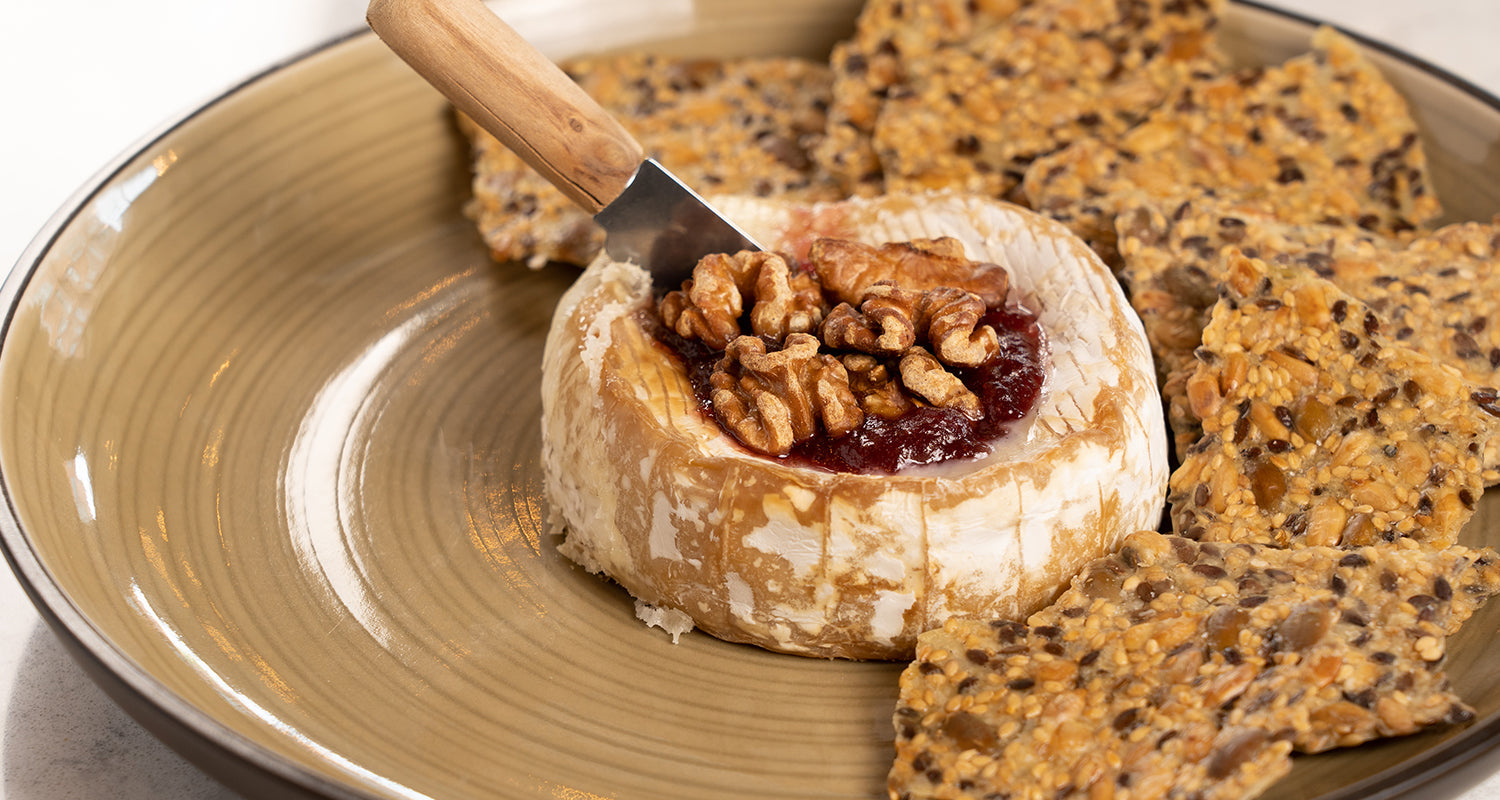 Baked Brie or Camenbert with Figs and Walnuts – Top Seedz